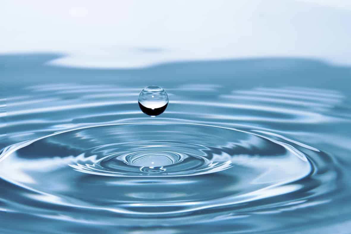 La cantidad de agua que hay que beber al día depende de la edad, la salud o la actividad de la persona
